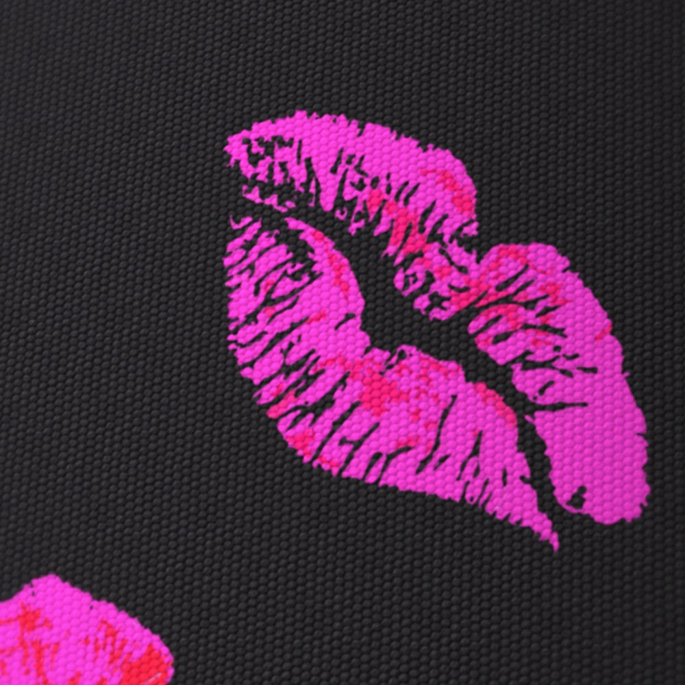 Bold Red Lips Pattern lampshade