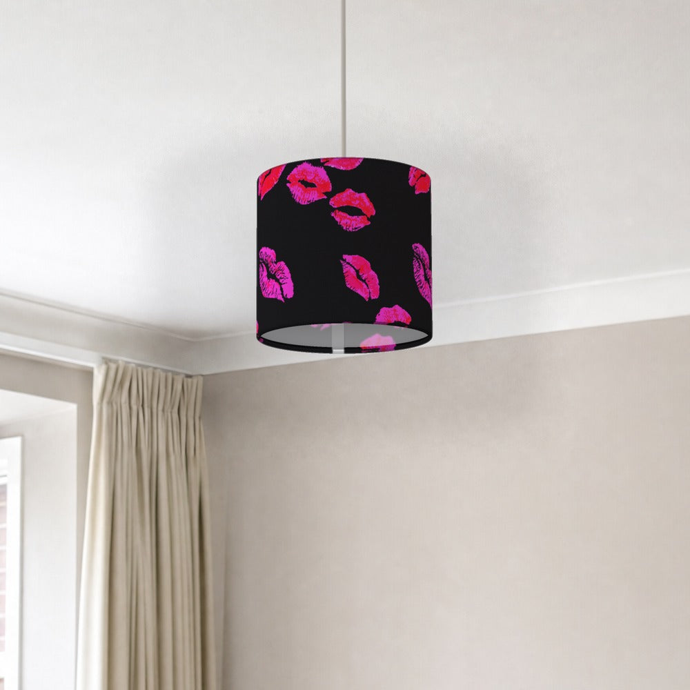 Bold Red Lips Pattern lampshade